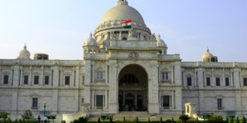 Victoria Memorial and Howrah Bridge in Kolkata