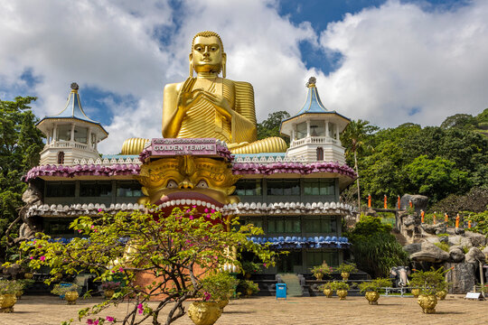 10 Temples in Sri Lanka You Must Visit Once in Your Lifetime - Toliday Trip