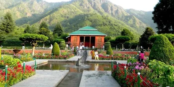 Architectural Marvels of Mughal Gardens in Kashmir