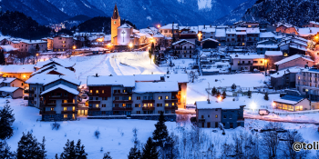 Explore Romantic Winter Villages