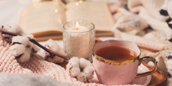 Candlelight Dinners with a Wintery Backdrop