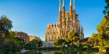 Top 10 Places to Visit in Spain – A Complete Travel Guide